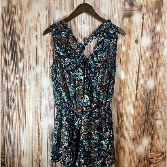 Bebop Floral Neck Tie Sleeveless Romper Med - Picture 2 of 6